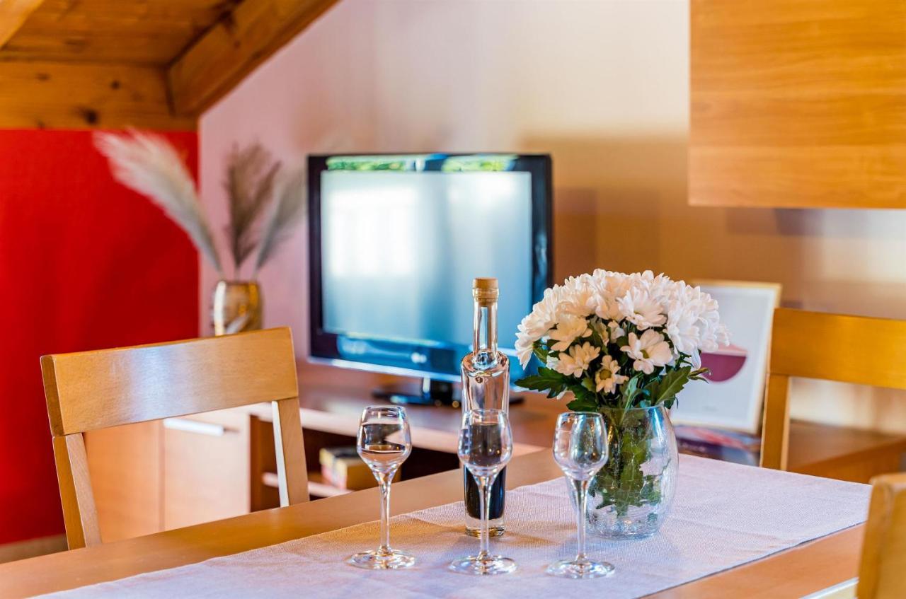 Apartments Kruno Затон Экстерьер фото