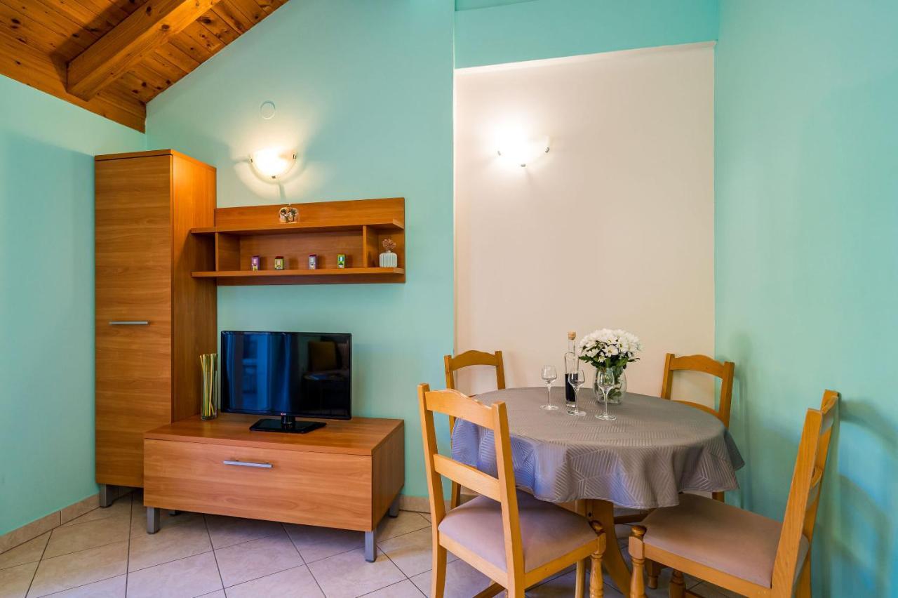 Apartments Kruno Затон Экстерьер фото