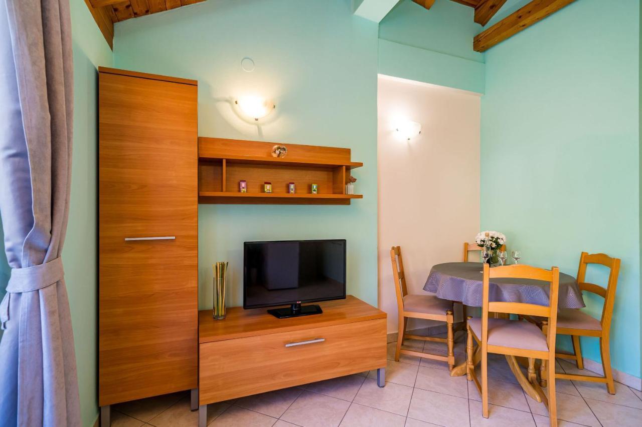 Apartments Kruno Затон Экстерьер фото
